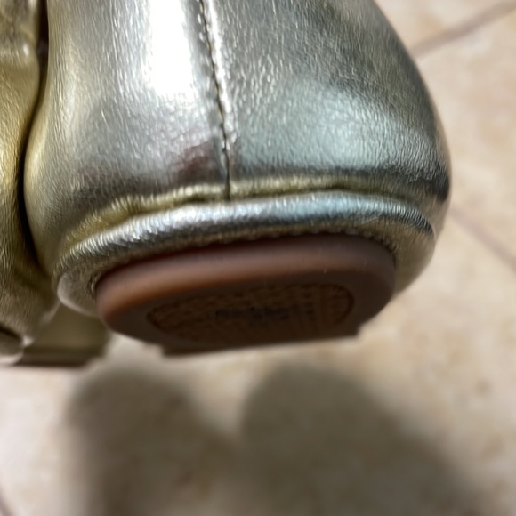 Almost New Tory Burch Reva flats - Picture 9 of 10